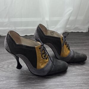 John Fluevog Mansfield Gray and Yellow Oxford Heels